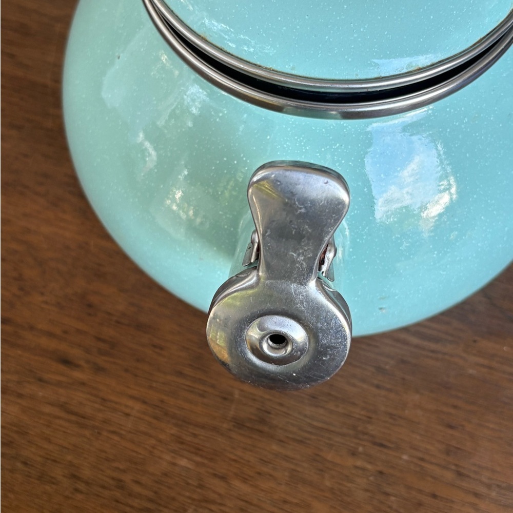 Tea Kettle - Picture 2 of 9